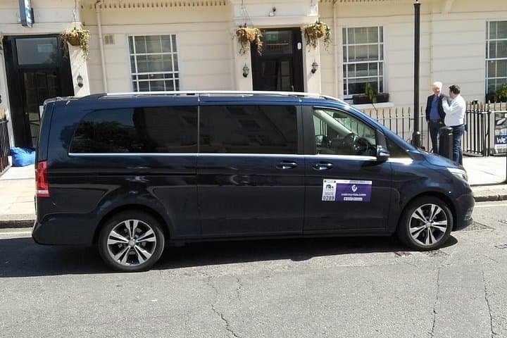 Private Stonehenge Tour from London or Southampton — 2‑Hour Visit with Private Transfer photo 4