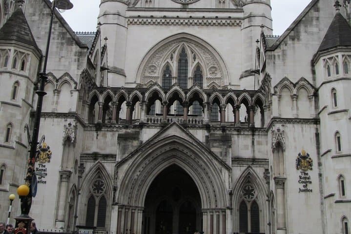 Law in London: Private Royal Courts & Old Bailey Walking Tour photo 2