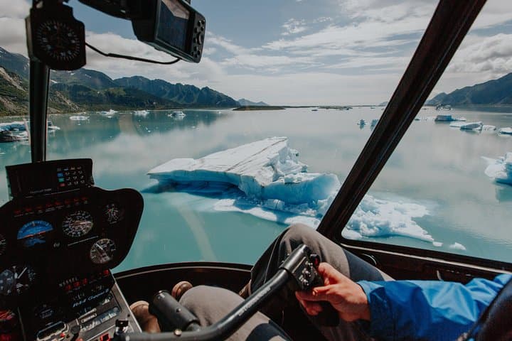 Bear Glacier Helicopter Tour from Seward — 45-Min Scenic Flight to Kenai Fjords photo 2