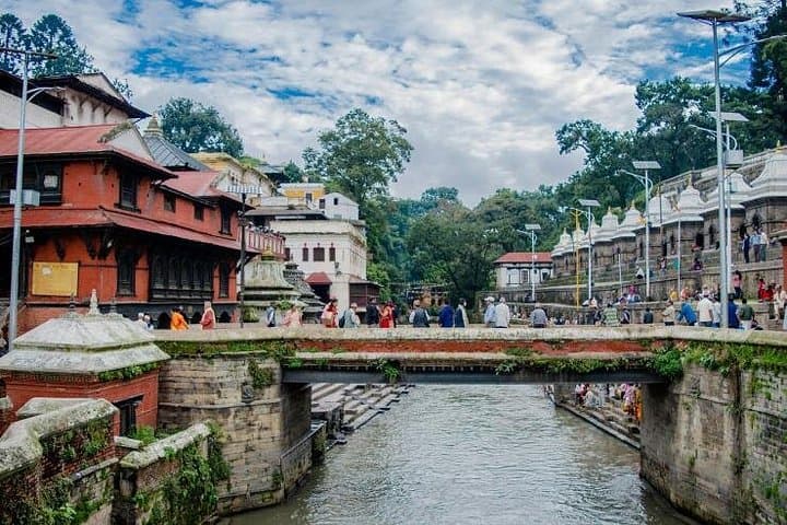 Full-Day Kathmandu UNESCO World Heritage Tour — Swayambhunath, Boudhanath & Durbar Square photo 3