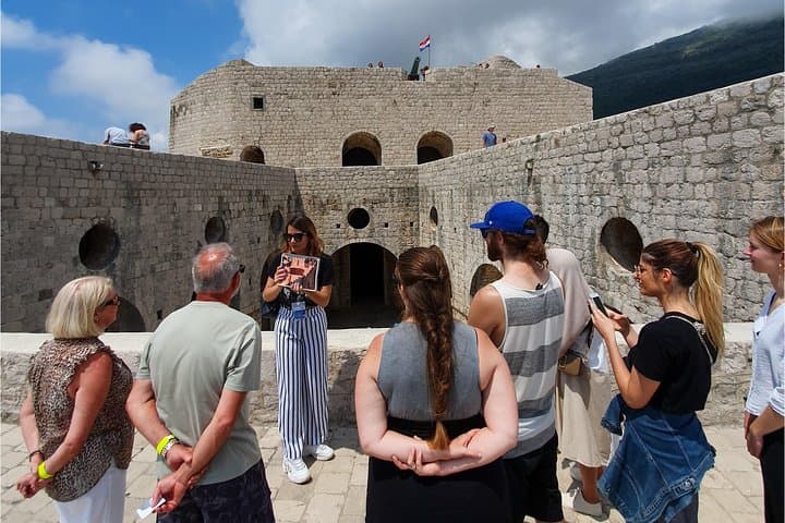 Dubrovnik Game of Thrones walking tour with Iron Throne photo stop