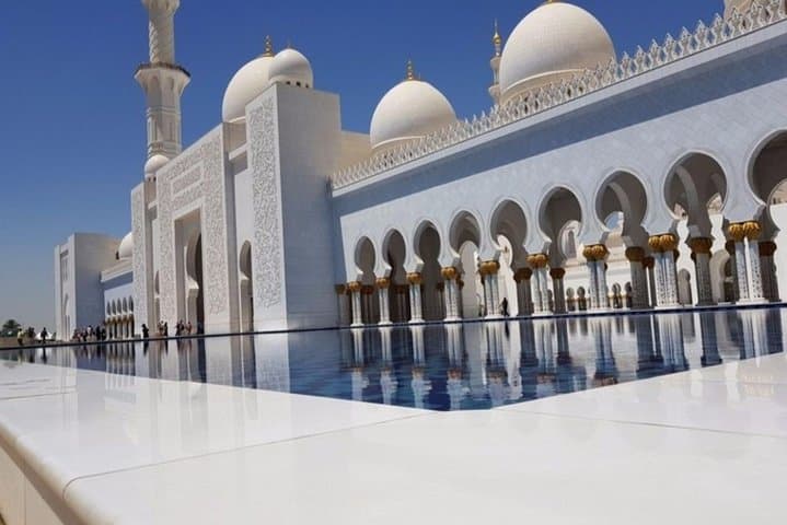 Full-Day Abu Dhabi City Tour from Dubai: Sheikh Zayed, Yas Island & Heritage Village photo 5