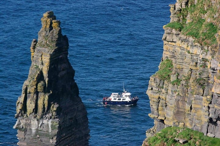 6-Day All-Ireland Tour from Dublin | Giant's Causeway, Cliffs of Moher & Dingle Peninsula photo 3