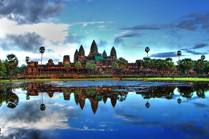 2-Day Angkor Wat and Tonle Sap Private Tour from Siem Reap photo 2