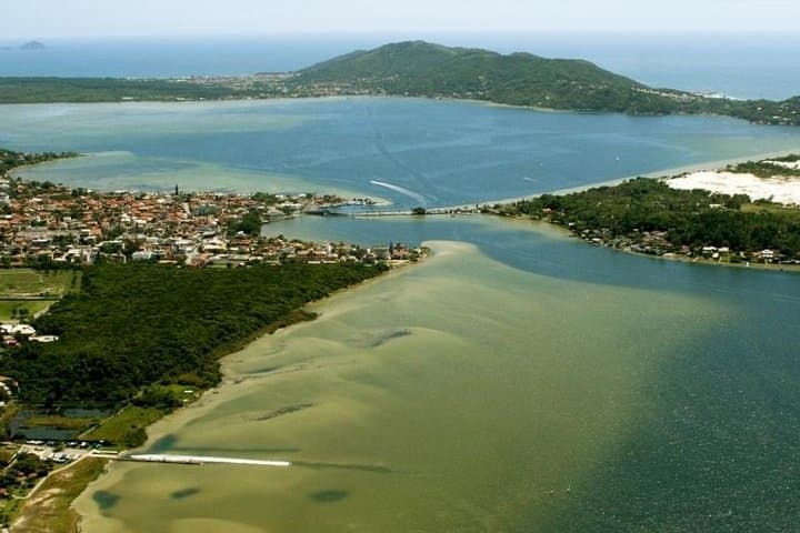 Floripa Total: Hercílio Luz to Jurerê — Island City Tour with Shrimp Sequence Lunch photo 5