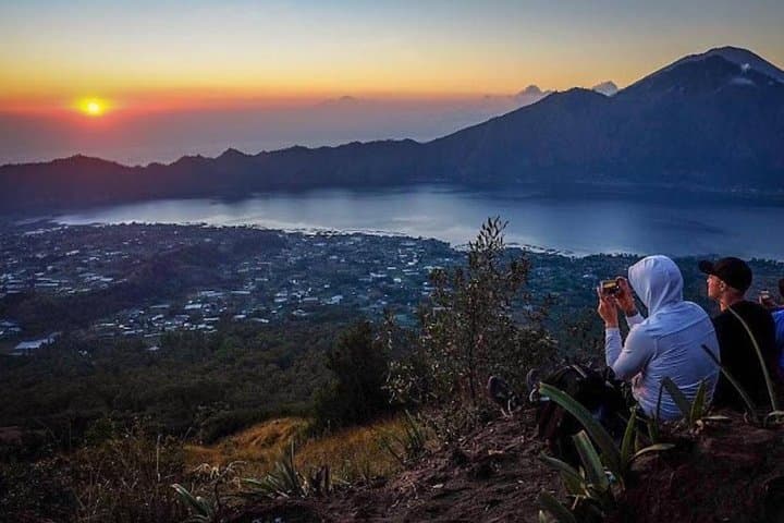 Sunrise Trek on Mount Batur with Natural Hot Spring: Early-Morning Volcano Hike photo 6