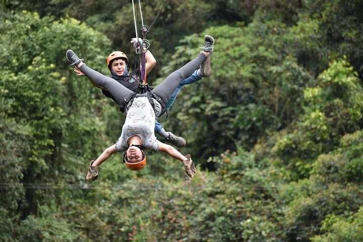 Mindo Canopy Zipline Tour: 10 Cables Through the Cloud Forest photo 5