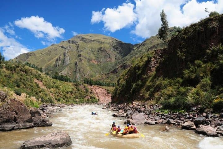 Cusco Rafting and Zipline on the Vilcanota River