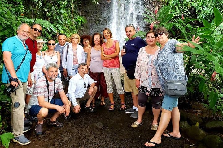 Private Full-Day Tahiti Island Tour: Grottos, Gardens & Panoramas photo 1