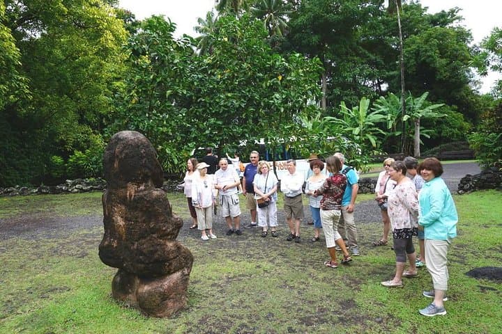 Private Full-Day Tahiti Island Tour: Grottos, Gardens & Panoramas photo 4
