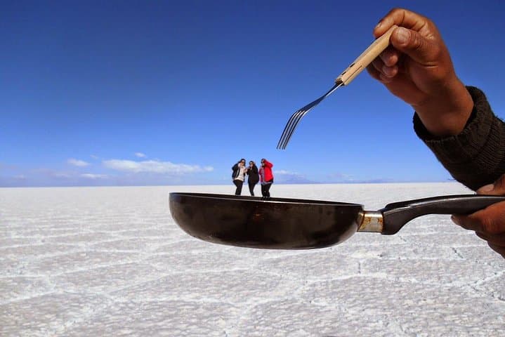 Salar de Uyuni 3-Day Tour: Salt Flats, Geysers & High-Altitude Lagoons