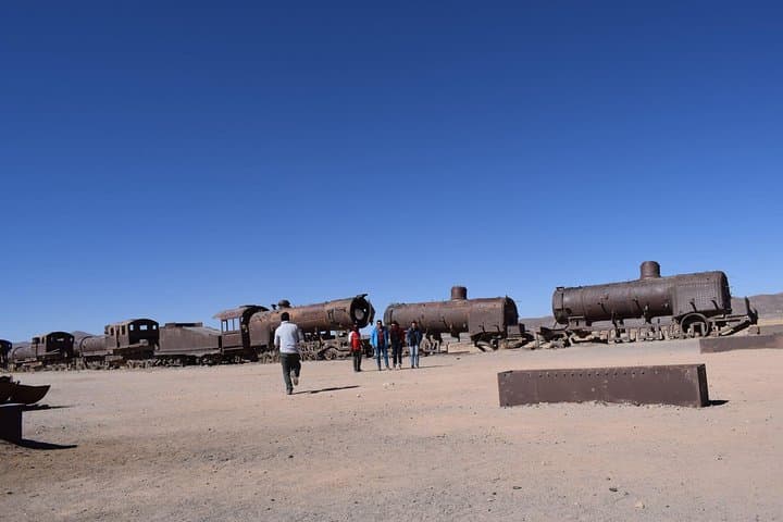 Salar de Uyuni 2-Day Tour: Overnight Salt Experience, Tunupa & Isla Incahuasi photo 3