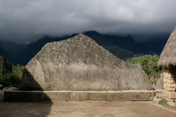Private Machu Picchu Guide: 2.5-Hour Expert Tour with Photo Stops photo 4