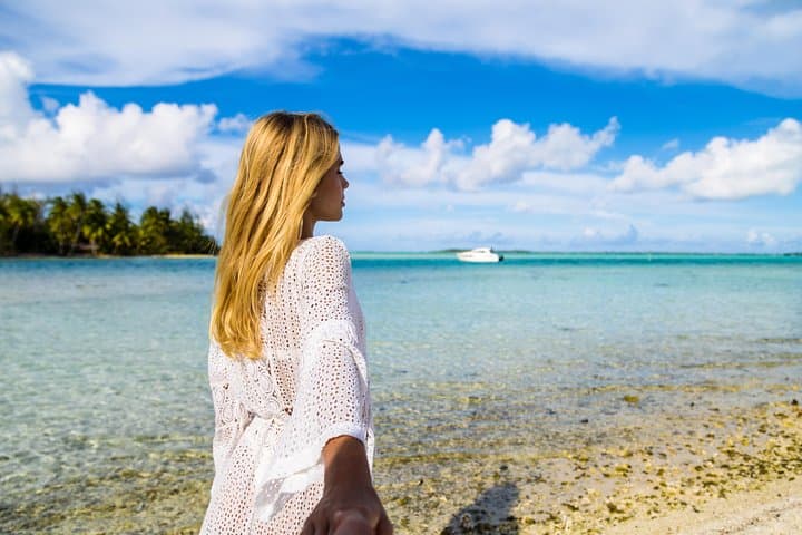 Bora Bora Private Photo Tour: Luxury Lagoon Cruise with Pro Photographer photo 1