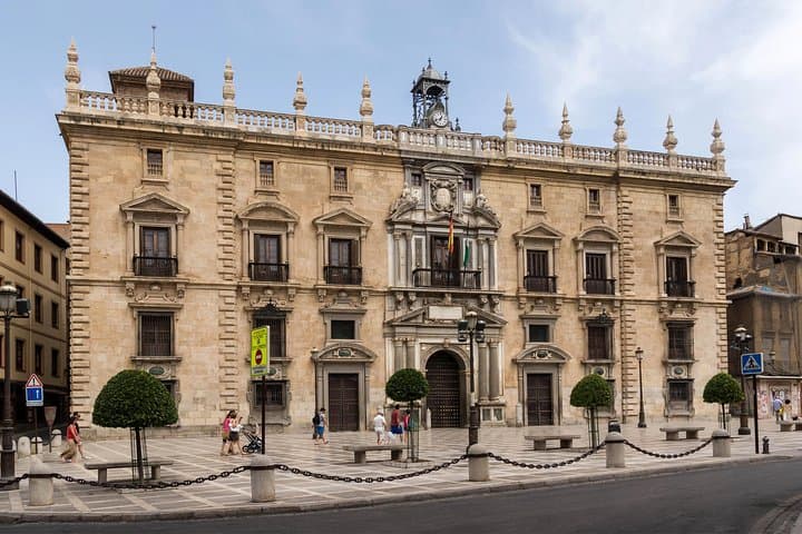 Alhambra Tickets and Albaicín Private Tour: Views, History & Practical Tips photo 4