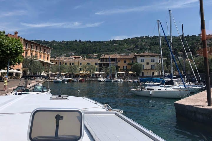 Lake Garda 4-Hour Guided Boat Cruise to Sirmione — Scenic Tour from Garda & Bardolino photo 6