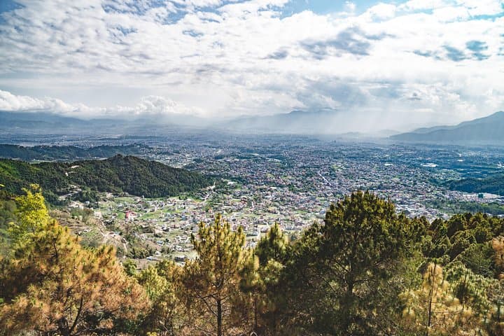 Budhanilkantha to Nagi Gompa: Secret Monastery Day Hike from Kathmandu
