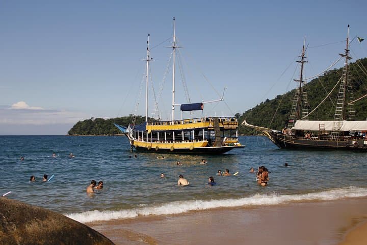 Paraty Schooner Cruise and Snorkeling — Islands, Reefs & Blue Lagoons photo 2