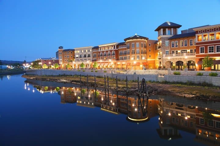 Downtown Napa Food & Wine Walking Tour — Best Tasting Stops & Wine Education photo 2