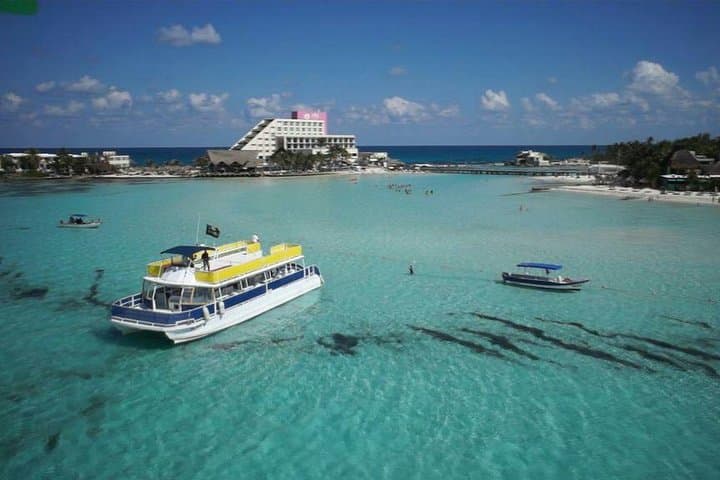Catamaran Sailing to Isla Mujeres from Cancun — Unlimited Drinks & Snorkel photo 2