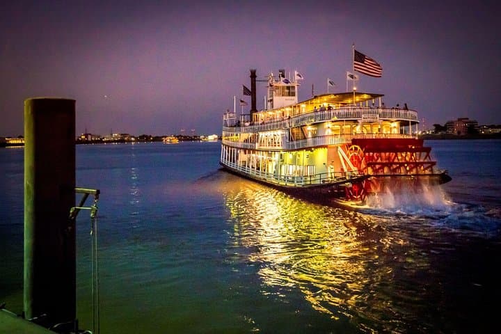 Steamboat Natchez Jazz Dinner Cruise on the Mississippi River