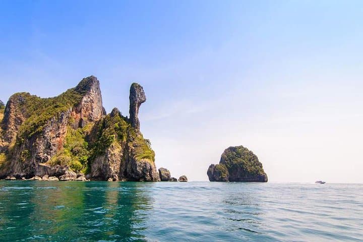 Private Speed Boat to Phi Phi Island and Krabi: Full-Day Snorkel & Sightseeing from Phuket photo 6