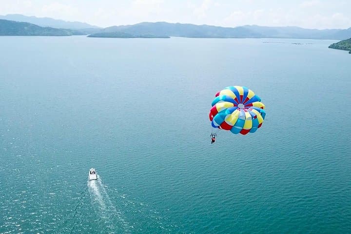 Coron Parasailing Adventure: Soar Above the Turquoise Waters of Busuanga