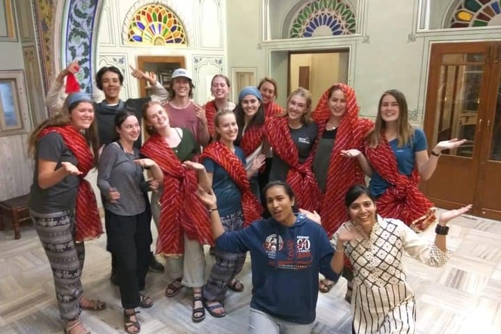 Bollywood Dance Class in Jaipur: Learn Hindi Movie Moves in a Heritage Hall photo 1