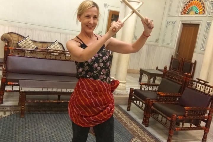 Bollywood Dance Class in Jaipur: Learn Hindi Movie Moves in a Heritage Hall photo 3