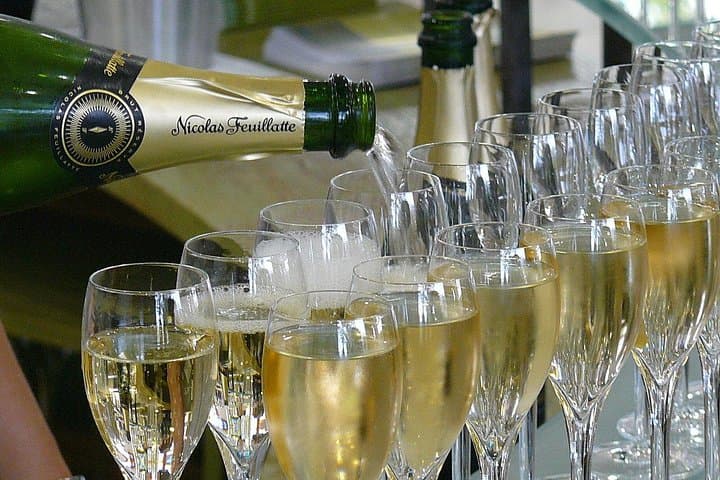 Paris Private Wine Tasting and Walk: Left Bank & Montmartre Wine Tour photo 2