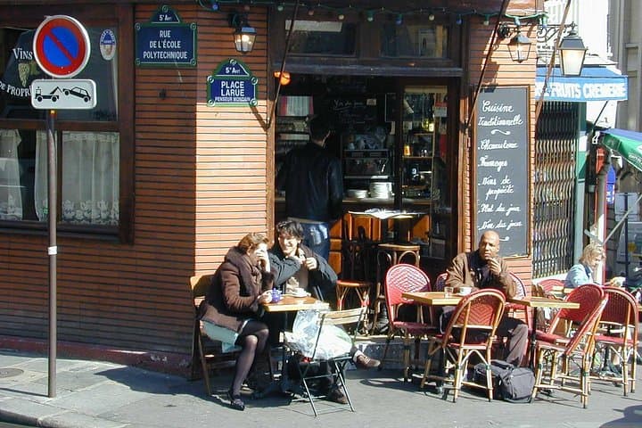 Paris Private Wine Tasting and Walk: Left Bank & Montmartre Wine Tour photo 6