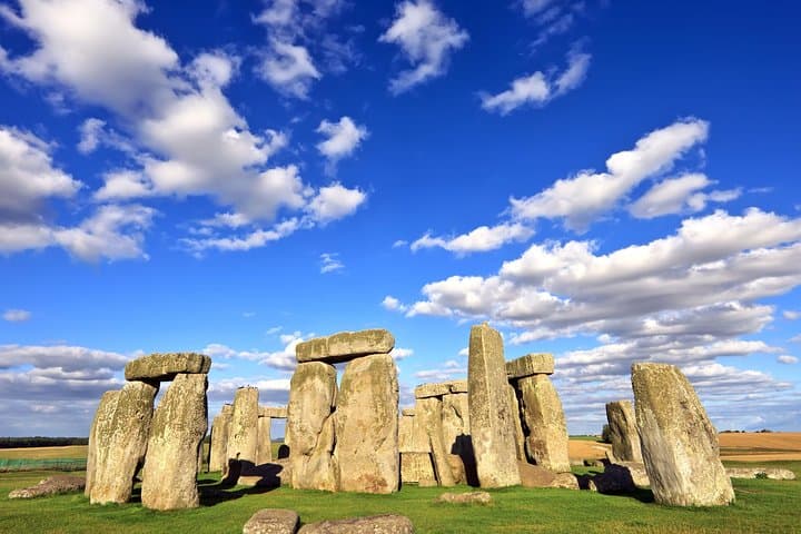 Stonehenge Half-Day Tour from London with Admission & Visitor Centre