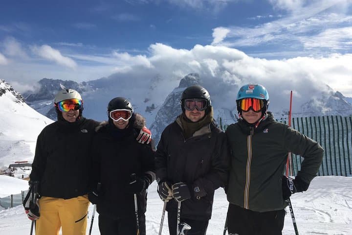 Sellaronda Ski and Snowboard Safari: Full-Day Dolomites Ski Loop from Cortina