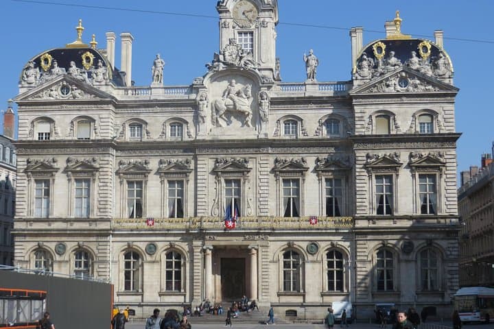 Lyon Highlights Walking Tour — Traboules, Croix-Rousse & Vieux Lyon photo 5