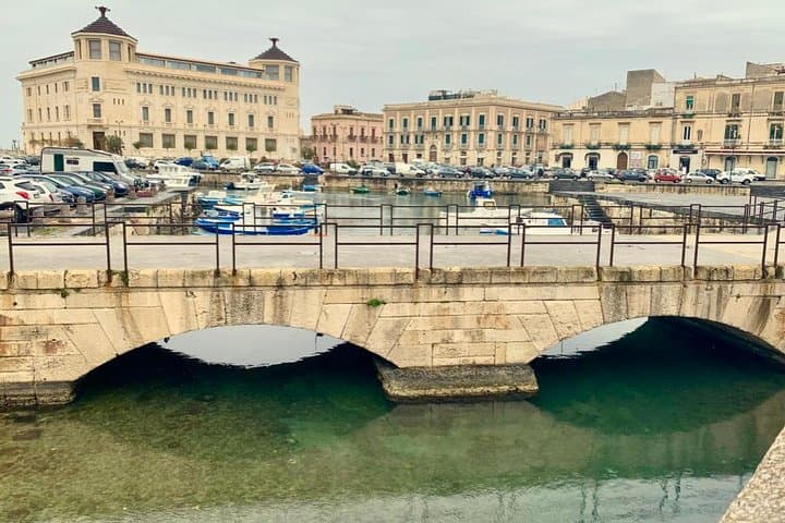 Ortigia Guided Walking Tour with an Archaeologist — Ancient Syracuse in 2 Hours photo 2