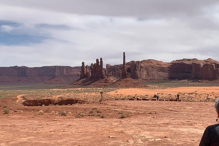Explore Monument Valley: Scenic Express 1.5-Hour Guided Tour photo 3