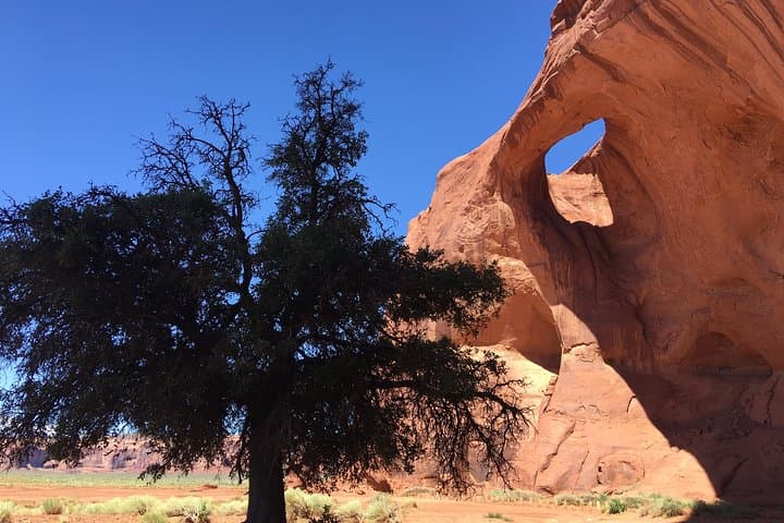 Exploring Monument Valley: A 2.5-Hour Full Valley Guided Tour