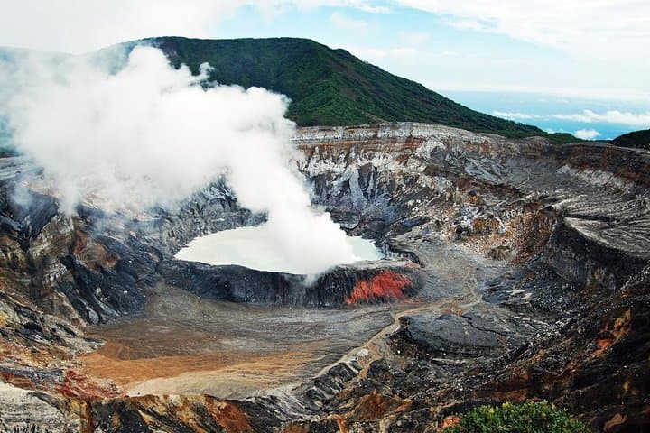 Discover Costa Rica in 8 Days: Volcanoes, Rainforests, and Pacific Coast Adventures photo 4