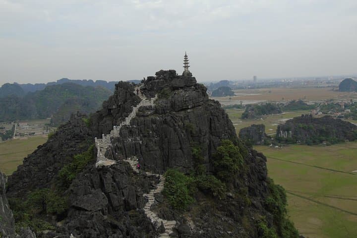 Climb Mua Cave, Explore Hoa Lu & Tam Coc — Full-Day Small-Group Tour photo 4