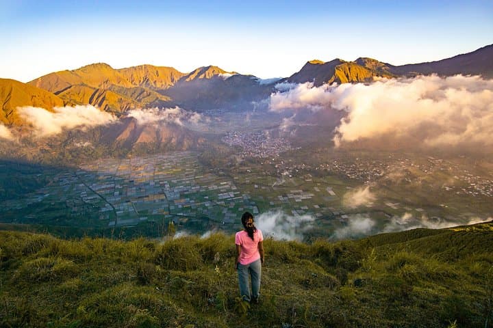 Pergasingan Hill Trek: 2-Day Camping Hike with Rinjani Views in Sembalun, Lombok photo 1