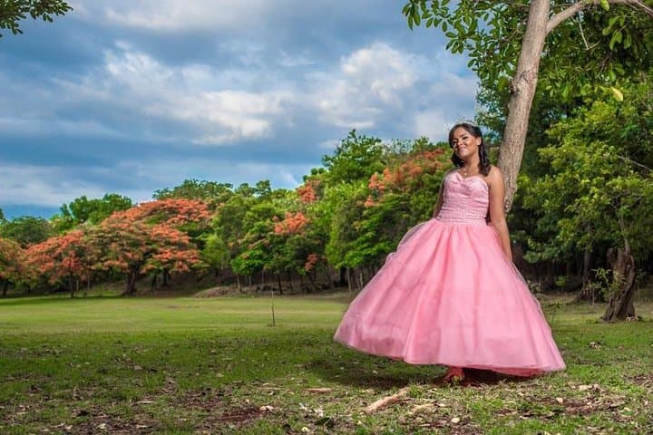 Capture Your Trip: Private Photo Session in Santo Domingo's Colonial Zone photo 2
