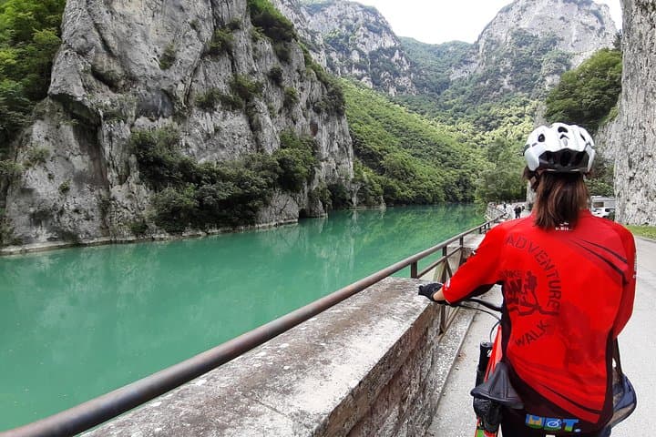 eBike Tour Through Gola del Furlo and Acqualagna Truffle Tasting