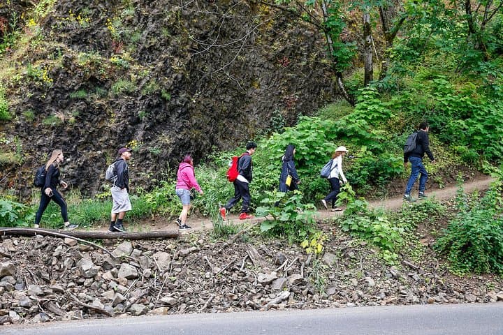 Columbia River Gorge Waterfalls Day Tour: Multnomah, Latourell & Bridal Veil with Vista House photo 4