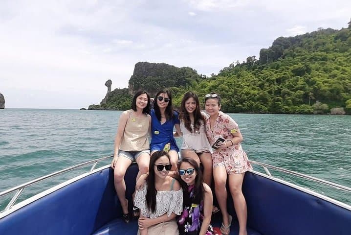 Krabi 7 Islands Snorkeling & Sunset Speedboat Tour — Snorkel, Sandbank Walks & Beach BBQ photo 4