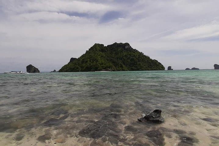 Krabi 7 Islands Snorkeling & Sunset Speedboat Tour — Snorkel, Sandbank Walks & Beach BBQ photo 5