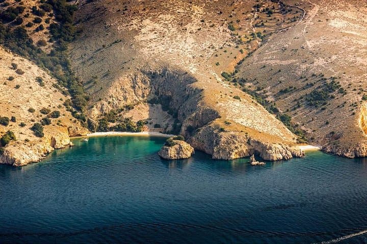 Plavnik Island & Wild Bays: Private Full-Day Boat Trip from Punat
