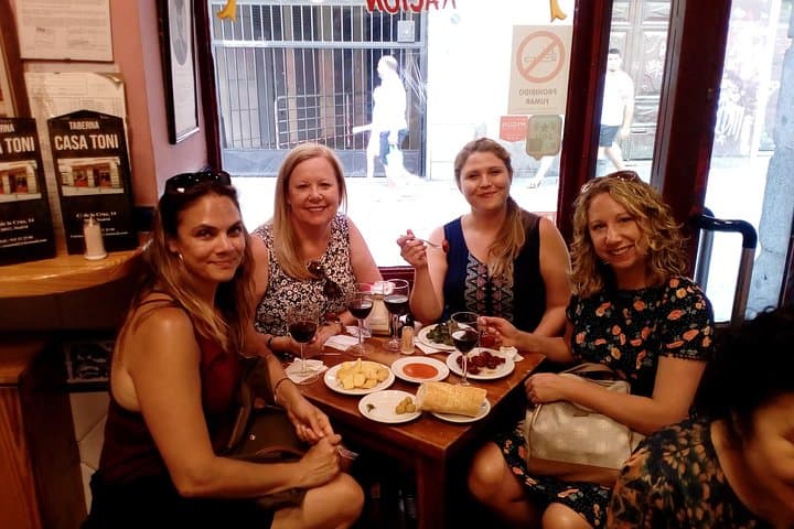 Madrid Tapas & Drinks: Small-Group Culinary Walking Tour in Centro