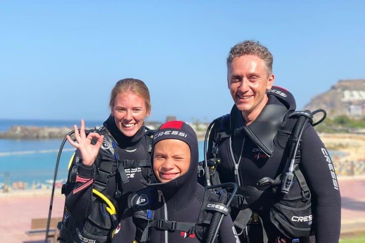 Discover Scuba Diving in Gran Canaria: Beginner Dives at Amadores Bay photo 3