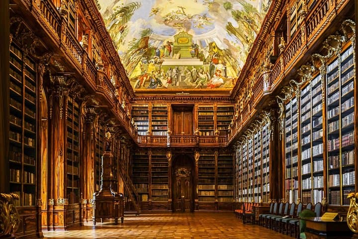 Private Full-Day Prague Castle & Exclusive Strahov Library Tour photo 3