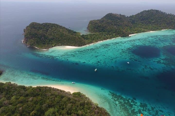 Rok Island Catamaran Snorkeling — Day Trip from Phuket to Koh Rok photo 4